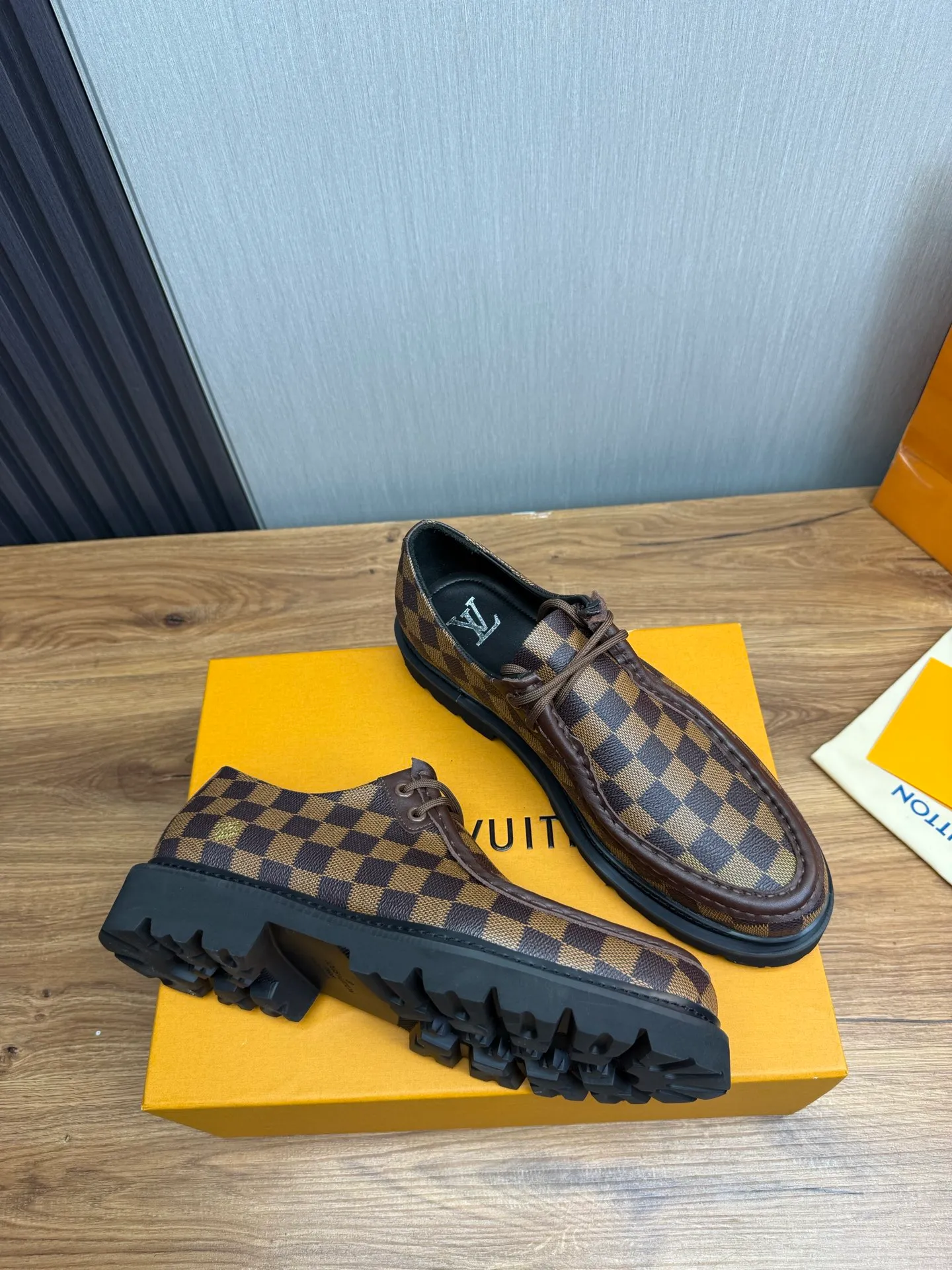 Factory 680💰 LV. Men's business casual leather shoes, all made of imported original brand leather, just to create a more comfortable wearing experience, original non-slip and wear-resistant outsole ✔️16-45 (38.45 non-returnable)